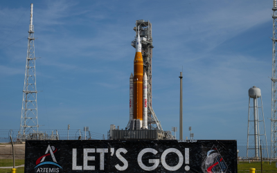 Artemis_II_let_s_go_pillars.png - ReactiveNews