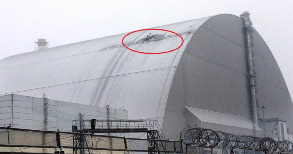 Pericol de scurgeri radioactive în cazul prăbuşirii structurii de protecţie a reactorului de la Cernobîl (Greenpeace)