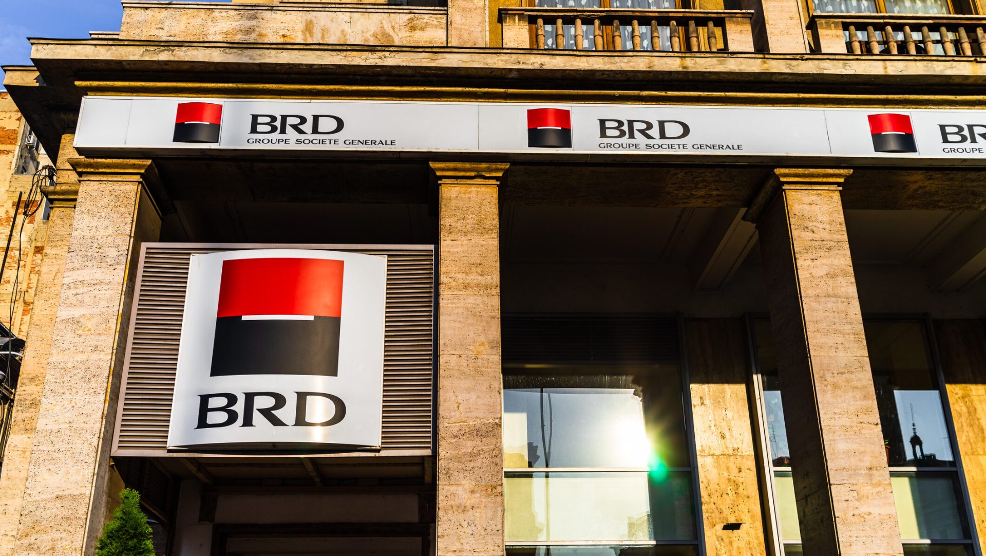 BRD Acceptă Cartea Electronică de Identitate pentru Identificare Digitală București – BRD Groupe Société Générale face un pas important în direcția digitalizării, anunțând acceptarea Cărții Electronice de Identitate (CEI) pentru identificarea la distanță
