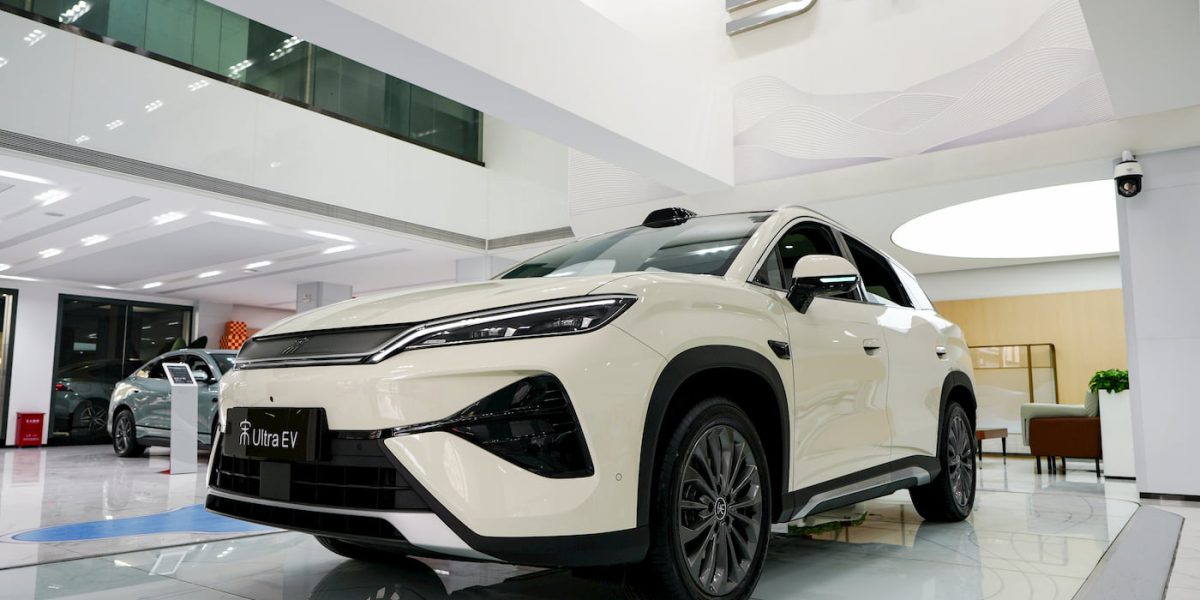 Mașină electrică sub 20.000 de euro: se încarcă în 5 minute!