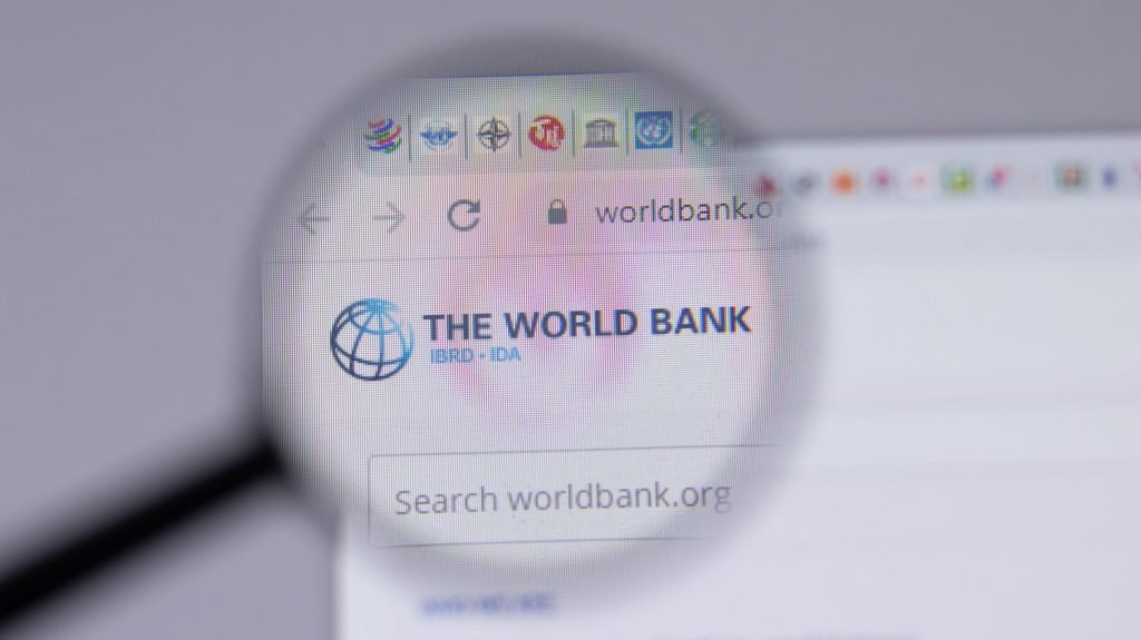 Banca Mondială lovește România: Creștere economică de doar 0,5% în 2026