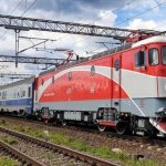 Circulația feroviară este blocată între Brașov și Sighișoara din cauza unui copac căzut