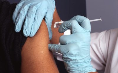 Sânge după vaccinare: Ce spun medicii din România, după modelul din Europa