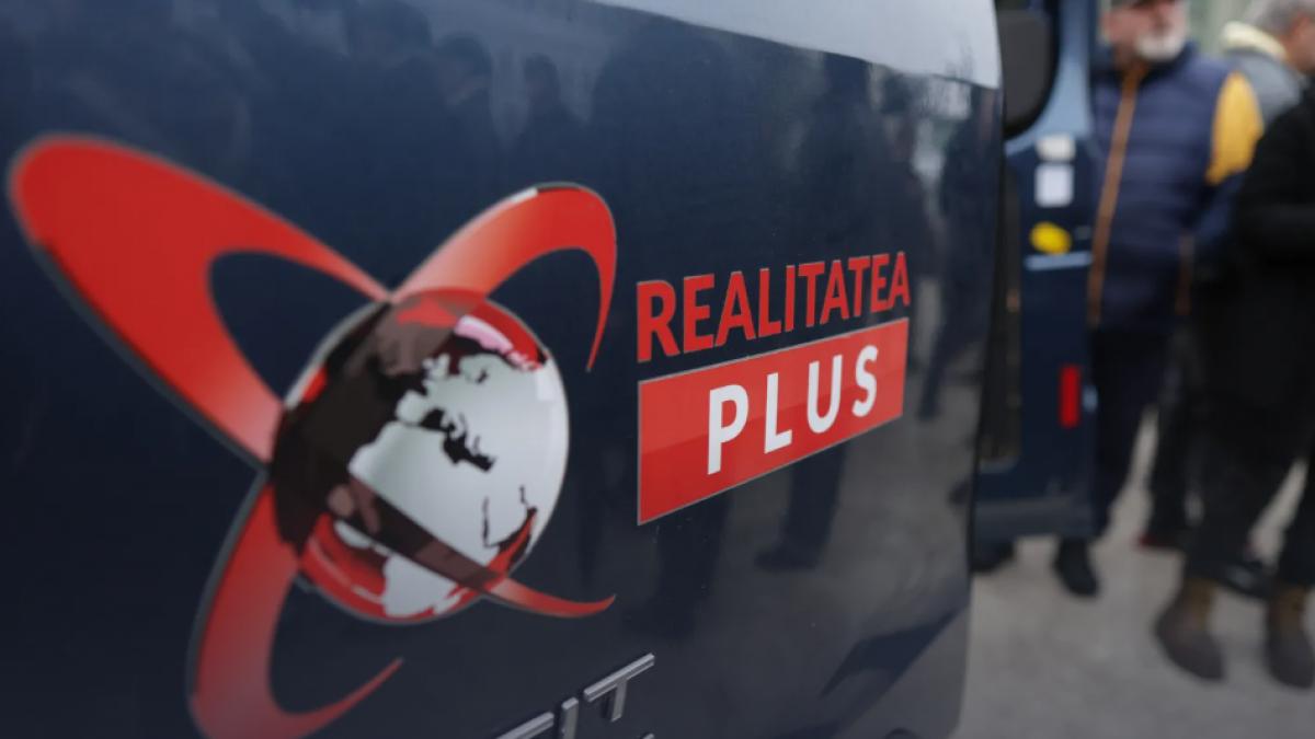 Emisia Realitatea Plus, oprită imediat după primirea notificării CNA Postul de televiziune Realitatea Plus va trebui să își încheie emisia imediat după ce va primi notificarea oficială din partea Consiliului Național al Audiovizualului (CNA)