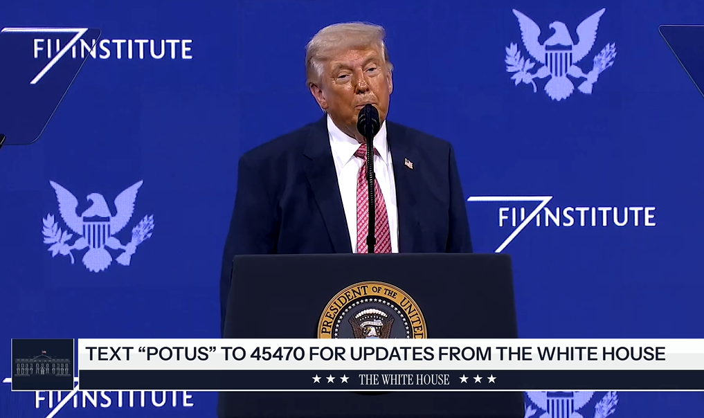 Trump lovește China: Tarife de 50% dacă sprijină militar Iranul