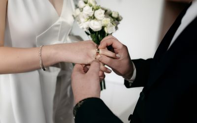 Căsătoria, factor de protecție împotriva cancerului? Studiul pe 4 milioane de cazuri