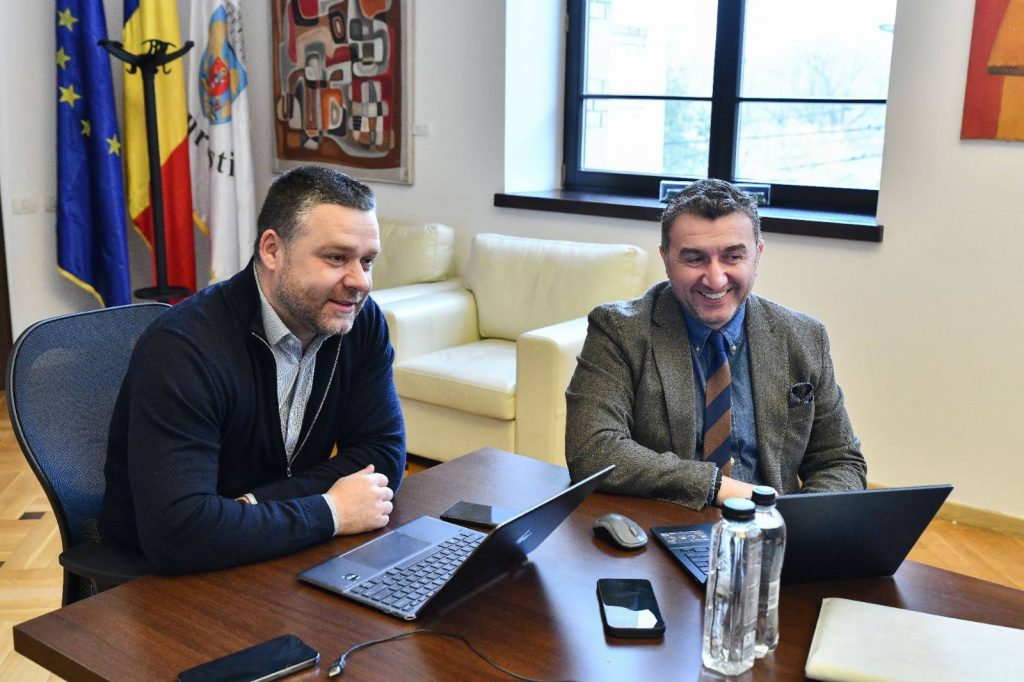 Primarii Capitalei și ai Sectorului 6 își unesc forțele pentru a impulsiona proiectele majore de infrastructură din București, într-un efort comun de a rezolva problemele cronice ale orașului și de a îmbunătăți nivelul de trai al bucureștenilor