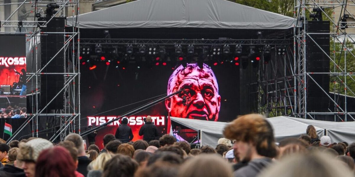 Lebedele negre zguduie alegerile din Ungaria