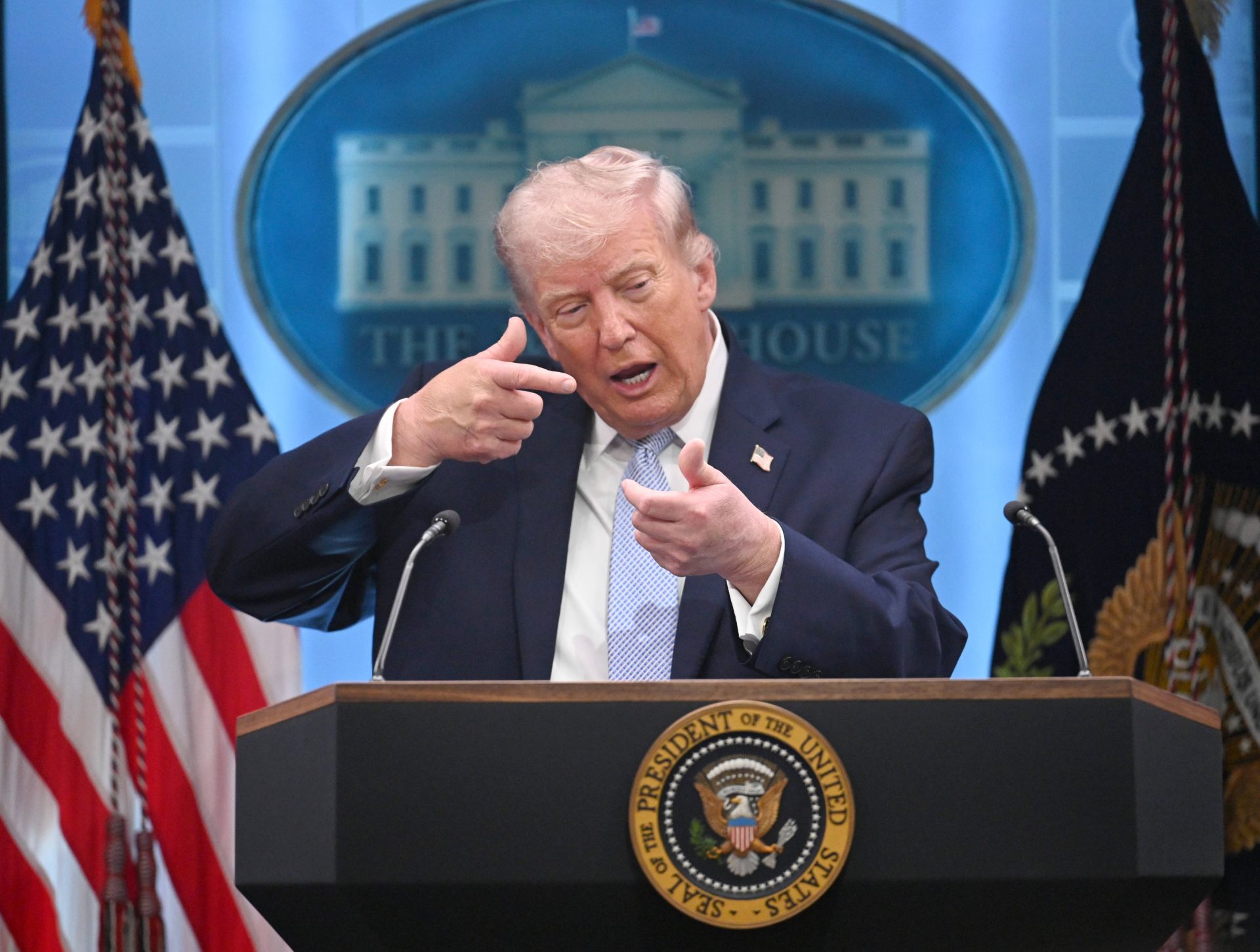 Președintele SUA, Donald Trump, se arată optimist cu privire la un acord de pace cu Iranul, în ciuda armistițiului fragil existent Donald Trump, președintele Statelor Unite ale Americii, a exprimat un optimism moderat cu privire la posibilitatea încheierii unui acord de pace cu Iranul