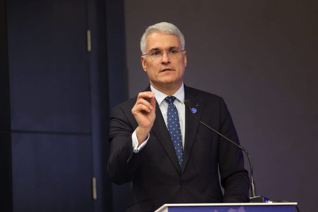 Parchetul European anchetează microbuzele electrice din România, Pîslaru speră la rapiditate