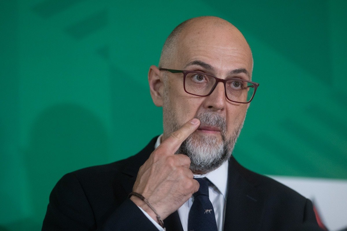 Kelemen Hunor, suspiciuni la adresa lui Peter Magyar: „Banii Ungariei, în vizor”