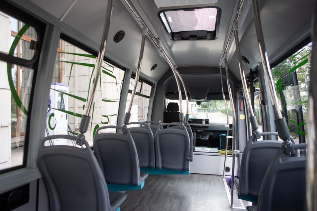 Mister la Iași: Microbuze ELECTRICE, cu 30% mai ieftine! Firma-șoc