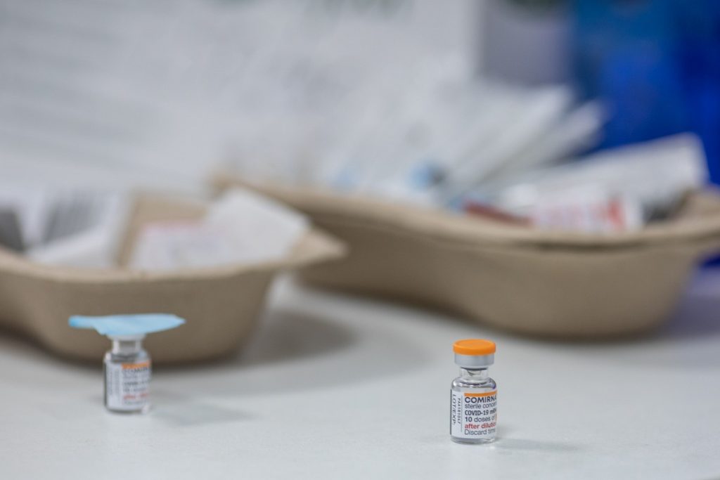 Medicul avertizează: Dezinformarea anti-vaccinare, amenințare la siguranța națională