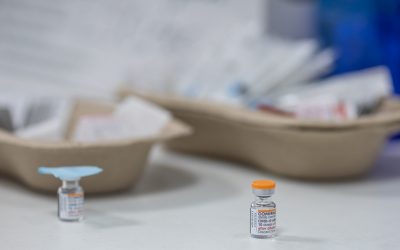 Medicul avertizează: Dezinformarea anti-vaccinare, amenințare la siguranța națională