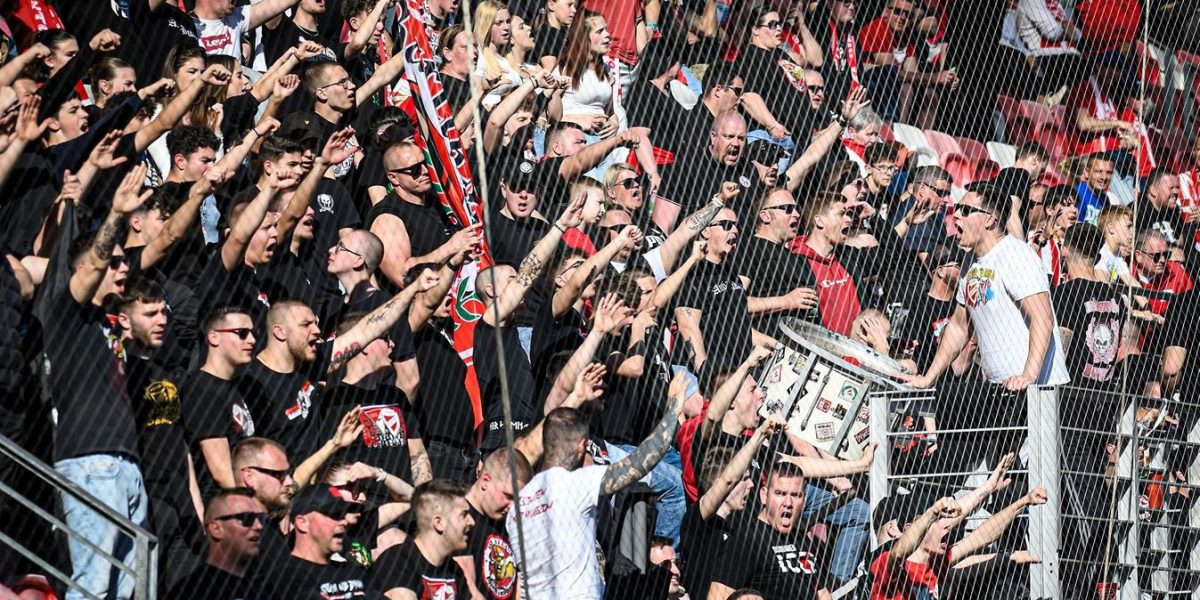 A Diósgyőr szurkolói nem hagyják el a süllyedő hajót