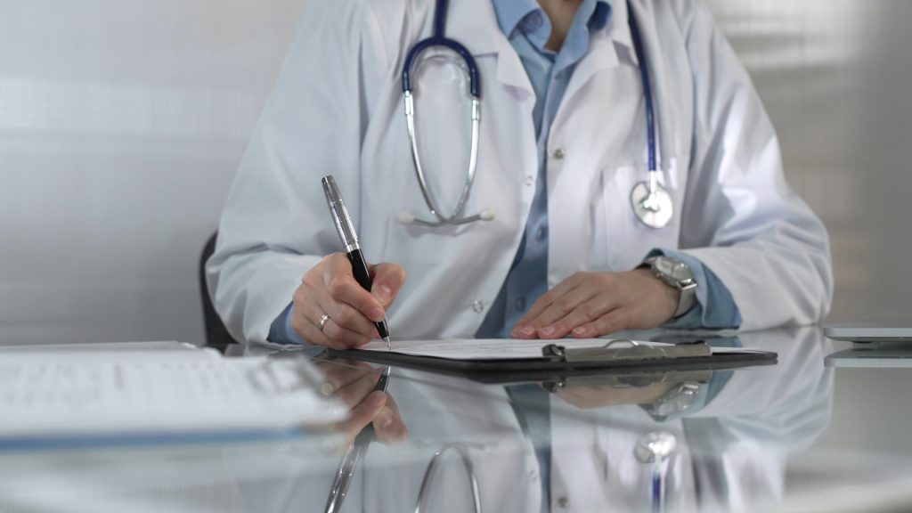 Prevenția bolilor, ignorată în România: românii fug de controale