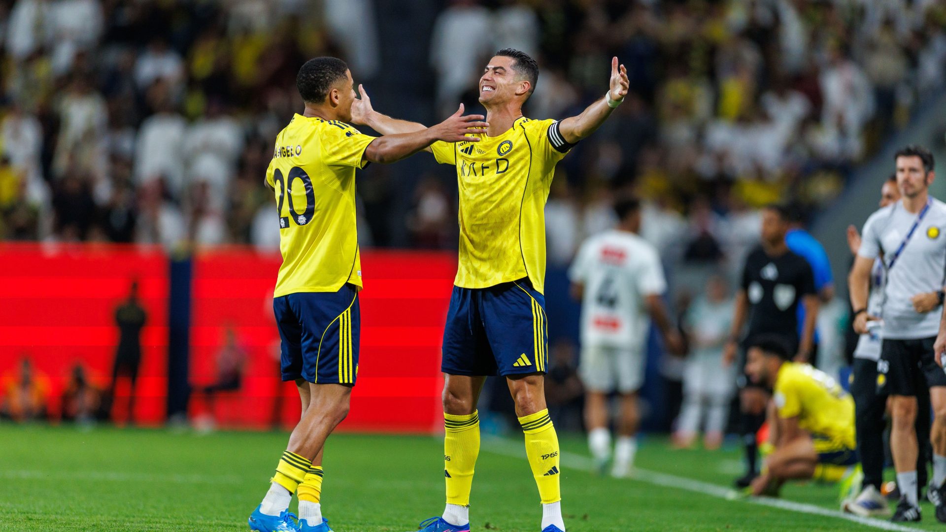 Jesus: Ronaldo nu e egoist, de aceea l-am odihnit