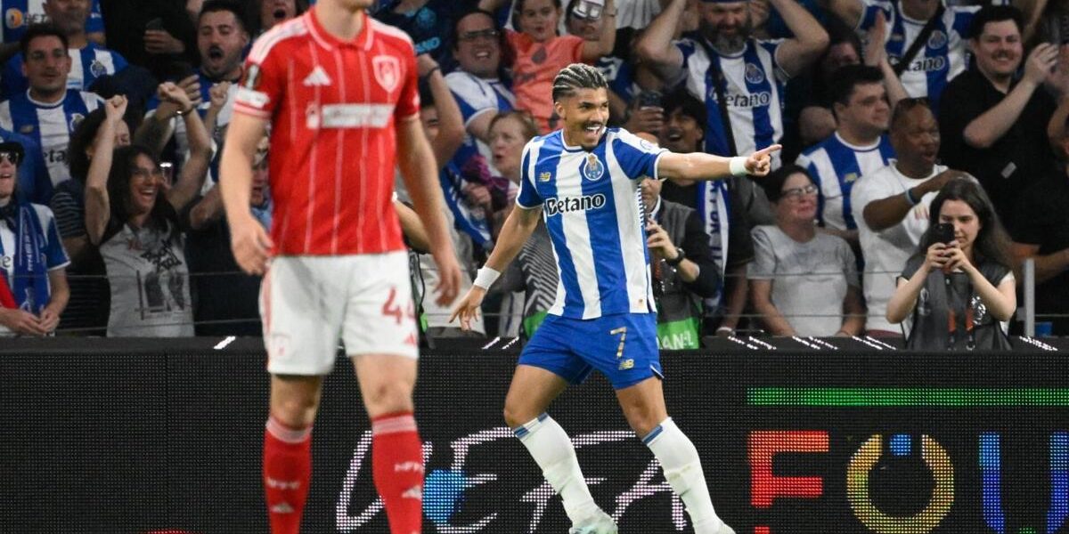 William Gomes, a confiança na vitória em Inglaterra e o autogolo de Martim: "Acontece..."