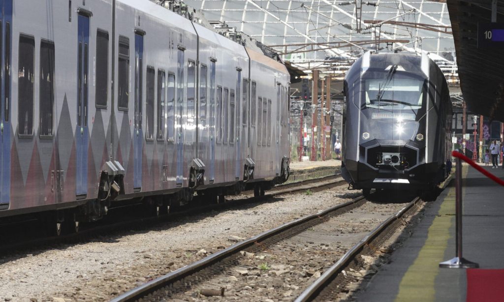 Progresul proiectului de modernizare a liniei feroviare dintre Brașov și Sighișoara aduce promisiuni de reducere semnificativă a timpului de călătorie pe ruta București – Arad