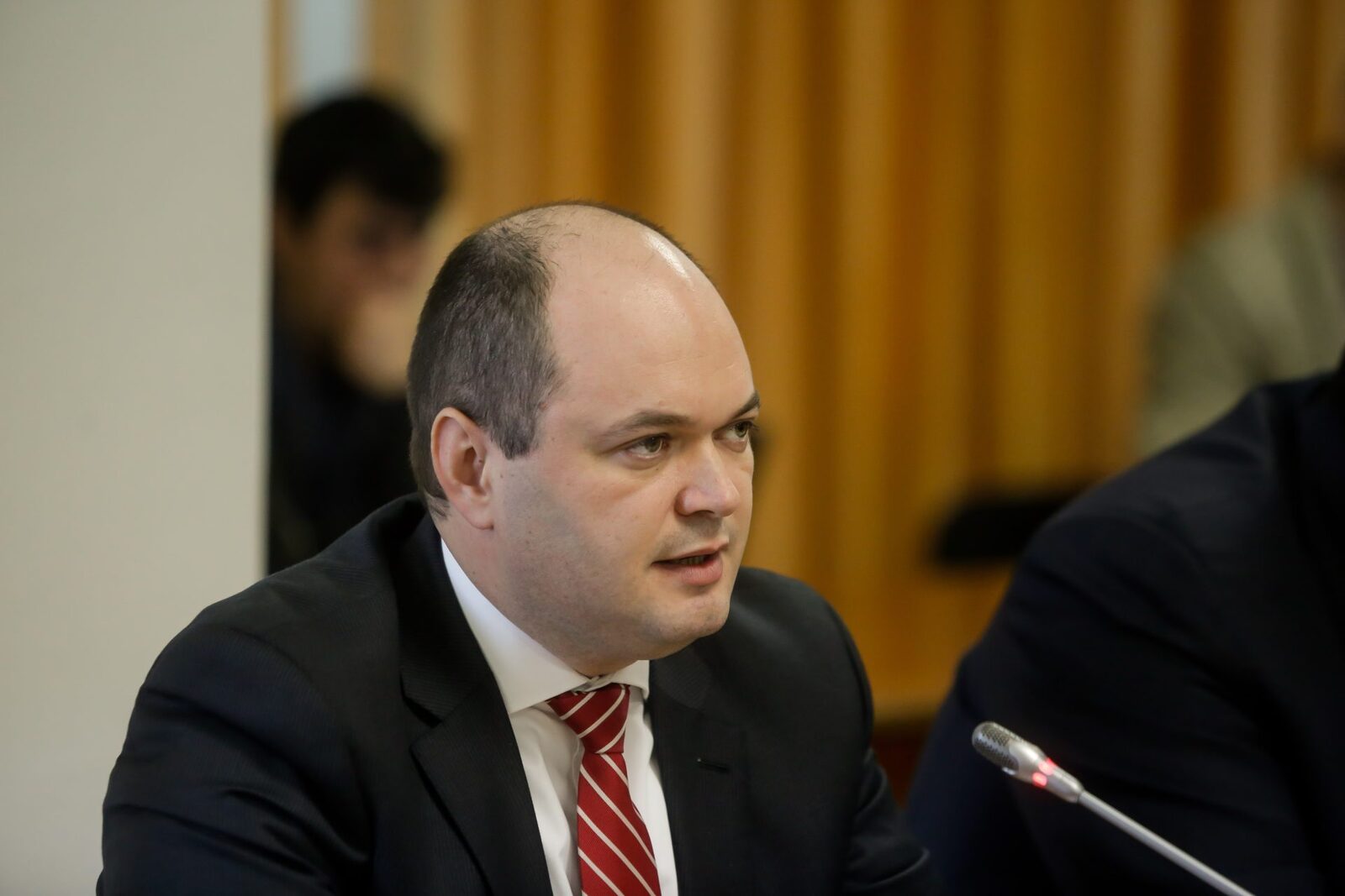 Bolojan: De ce un consilier exclude un acord al României cu FMI