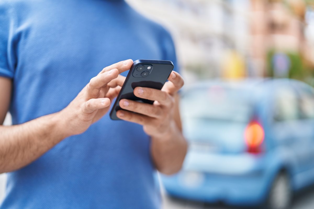 Autovit mută căutarea auto în ChatGPT: Oferte personalizate, simplu ca bună ziua