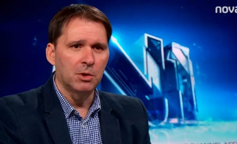 Igor Bozic, redactor-șef al postului de televiziune N1 din Serbia, a fost demis oficial luni, după ce anterior fusese îndepărtat din funcția de director al companiei de media, și