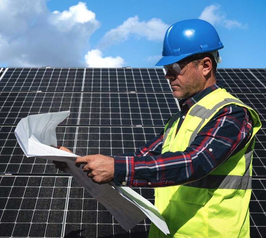 PPC Energie lansează service pentru panouri fotovoltaice: Afacerea merge la soare!