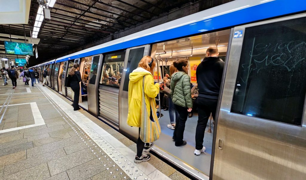 De la 5 la 7 lei, cartela cu o singură călătorie de metrou va avea începând cu luna mai 2026, ceea ce reprezintă o creștere de 40%