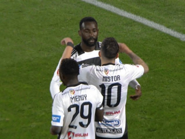 U Cluj, victorie zdrobitoare cu Craiova: 4-0! Ardelenii, fără milă și +3 puncte