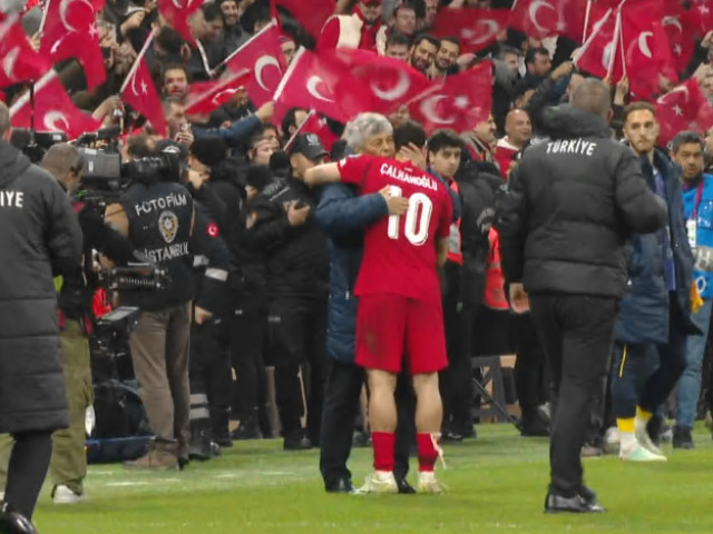 Mircea Lucescu și Hakan Calhanoglu, ultimele clipe: emoție pură! Reacția starului turc