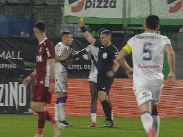 Moment INCENDIAR la FC Argeș – CFR Cluj: Verdictul pauzei, acum