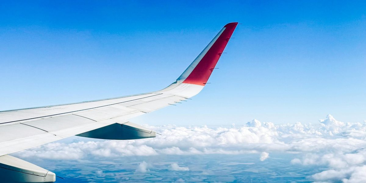 Românii zboară mai mult de Paște: Rezervările cresc spectaculos Românii par să fi pus avânt pe planuri de călătorie pentru sărbătorile pascale