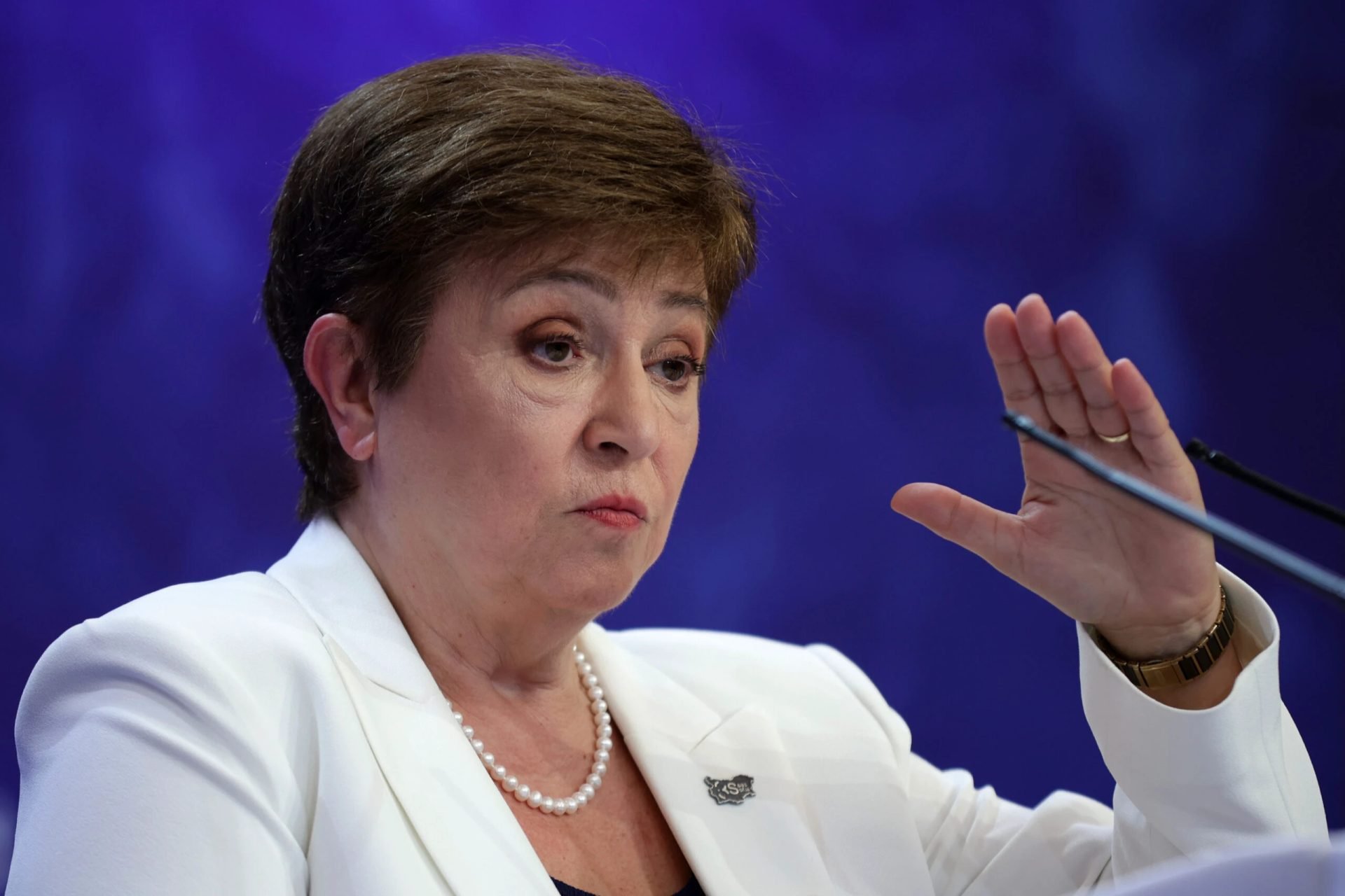 FMI intervine: 50 de miliarde $ pentru a stopa criza globală din cauza Iranului