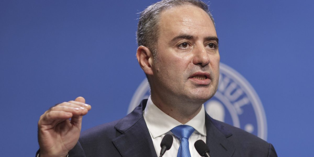 Nazare bagă ANAF în online: Fără pile și hârtii. Bunurile sechestrate, pe platformă