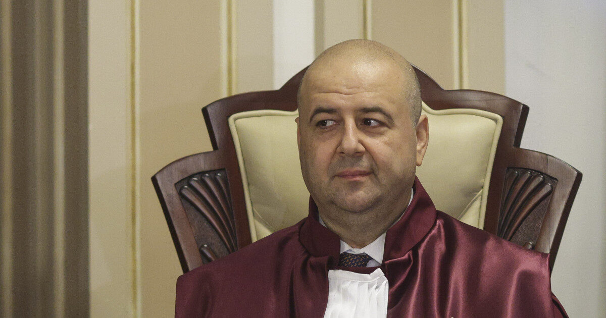 Busuioc rămâne judecător CCR: Cererea avocatei AUR, respinsă de Curte