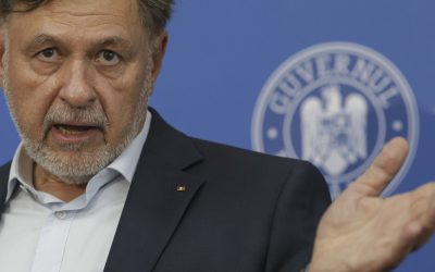 Rafila, blocat de 3 motive: De ce NU a decis cu Pfizer (detalii)