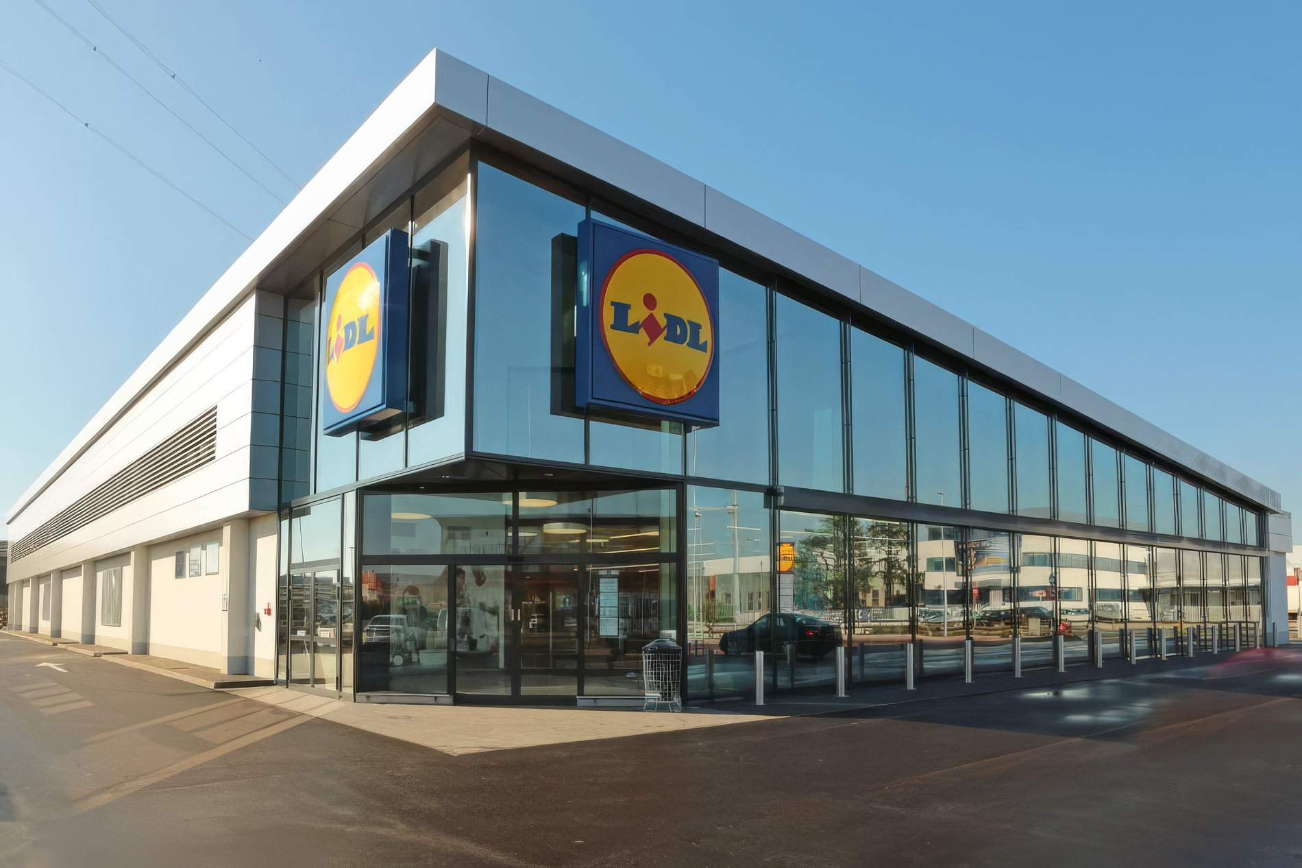 Lidl își continuă campania de sprijin pentru cumpărăturile de Paște, oferind un cupon de 50 de lei pentru clienții care fac achiziții de minimum 500 de lei pe un singur bon fiscal, până duminică, 11 aprilie