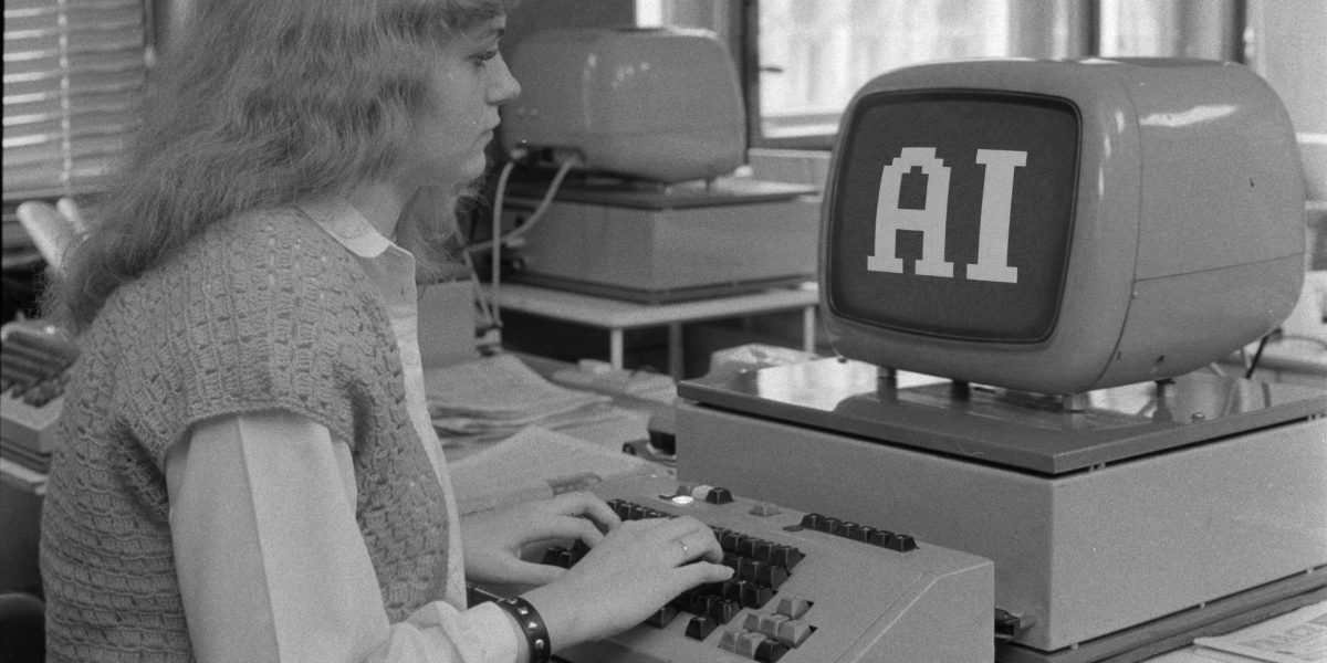 Multinaționalele înlocuiesc șefii cu inteligența artificială în proces de restructurare