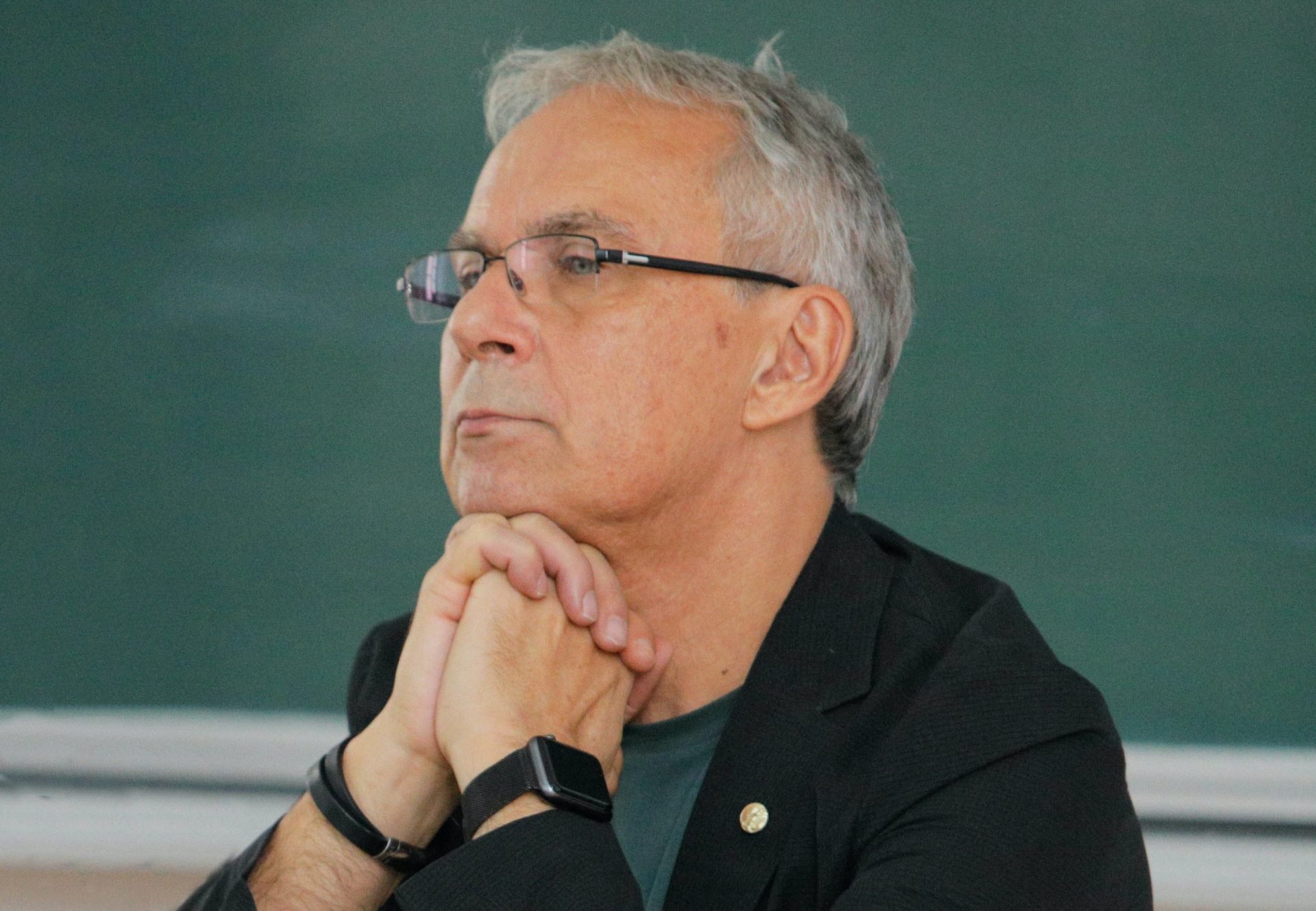 Marius Andruh, ales președinte al Academiei Române în urma alegerilor Academicianul Marius Andruh a fost desemnat oficial noul președinte al Academiei Române