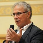 Andruh, președintele Academiei Române, vrea sancțiuni pentru plagiat: ”Și conducătorii!”