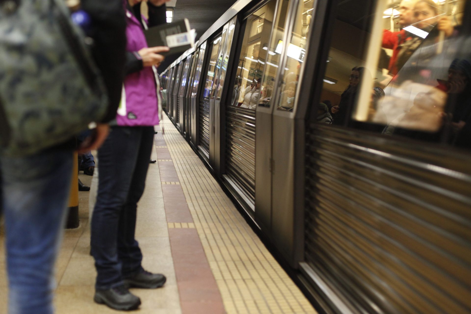 Transportul cu metroul din București va deveni cea mai scumpă opțiune din regiune, după ce potrivit deciziei recente, prețul unui bilet va urca de la 5 lei la 7 lei