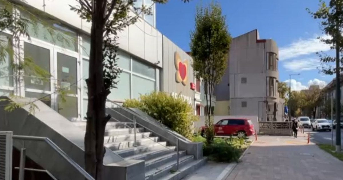 Spitalul privat Armonia din Constanța, închis de autorități pentru nereguli, a fost cumpărat recent de un lanț de clinici cunoscut, iar acum sunt demarate procedurile pentru readucerea unității în legalitate
