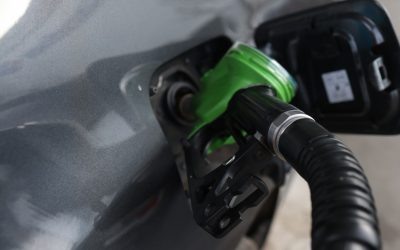 Benzina sub 8 lei: Scădere-șoc după două luni de scumpiri, anunță specialiștii
