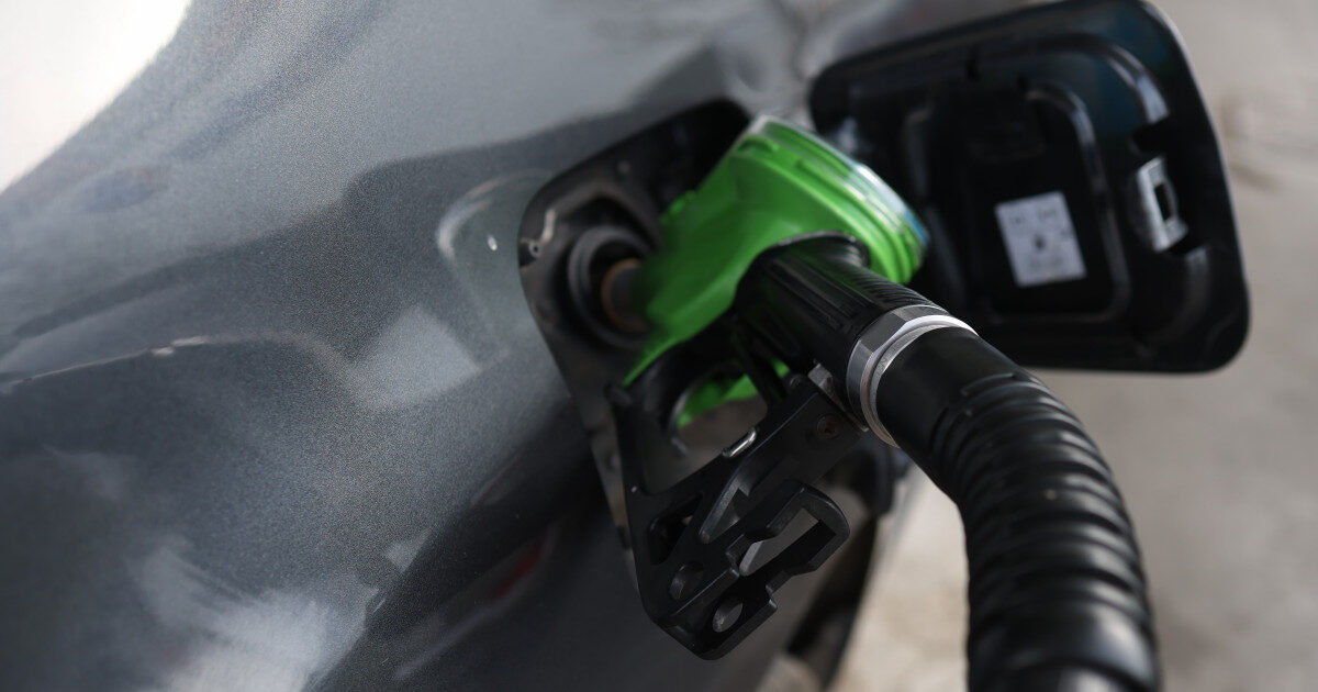 Benzina sub 8 lei: Scădere-șoc după două luni de scumpiri, anunță specialiștii