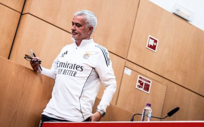 José Mourinho a declarat că eventuala sosire a unui jucător străin la Benfica va fi motivată exclusiv de dorința de a-i face pe aceștia să învețe limba portugheză, într-o situație ironică ce a atras atenția după declarațiile recente ale lui Morten Hjulmand