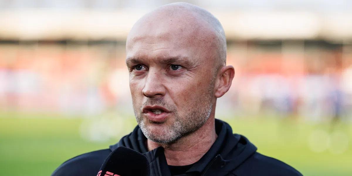 Schreuder niet nerveus voor kraker: 'Als je bij Feyenoord, Ajax of PSV werkt...'