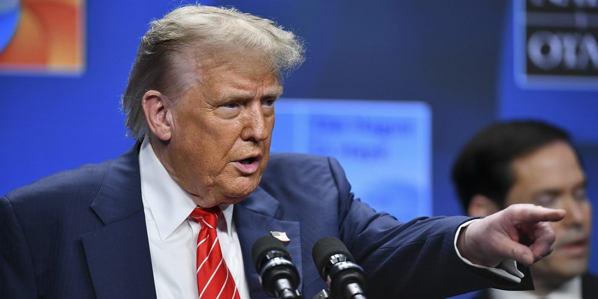 Trump anunță conferință despre Iran cu militari în această seară