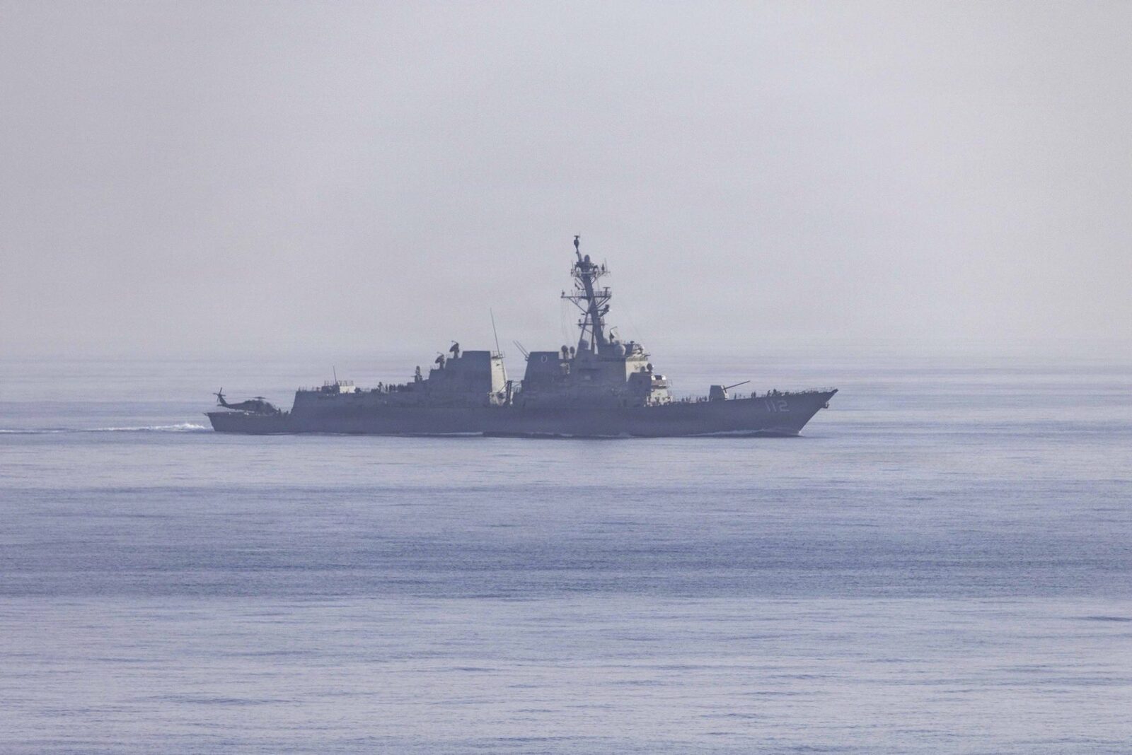 Iranul, control strict în Strâmtoarea Ormuz: Reacția la blocada SUA