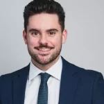 Un nouvel avocat chez Stein Monast