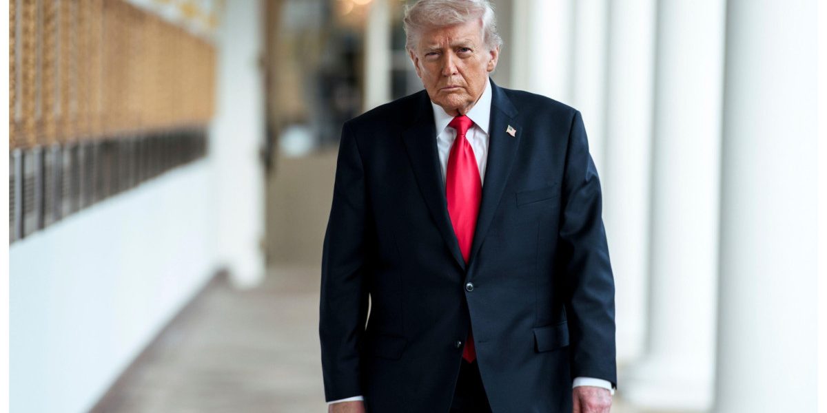 Trump, pus la încercare: escaladare sau negocieri în fața unei crize majore